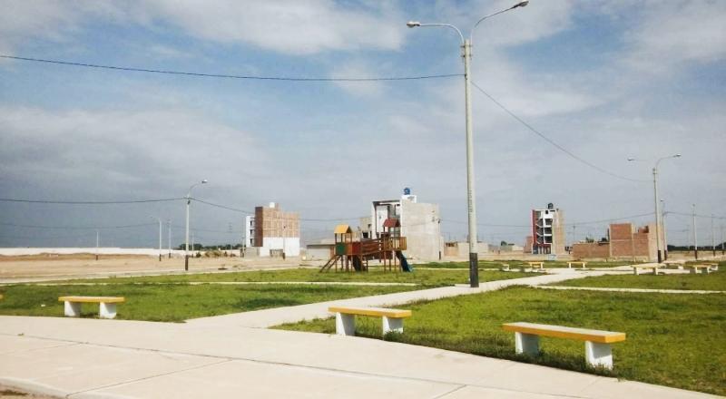 VENTA DE TERRENO DE 120 M² EN URB. LOS FICUS - PIMENTEL
